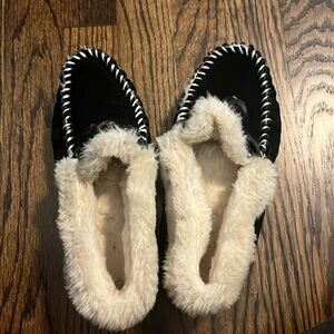JCrew black moccasins-size 5